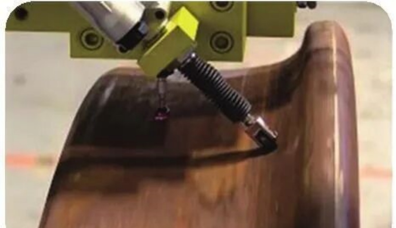 ٹرین کے پہیے کی شکل مخروطی شکل رکھتی ہے۔